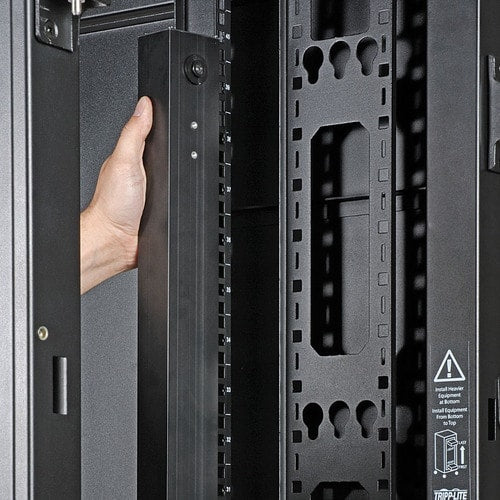 PDU SWITCHED 120V 20A 0URM 24 5-15/20R L5-20P LX INTERFACE TAA