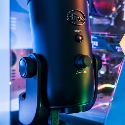 BLUE YETI USB MIC-BLACKOUT YETI