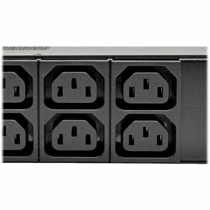 PDU METERED VERTICAL 5.8KW 208/240V 8 C19 40 C13 L6-30P 0U TAA