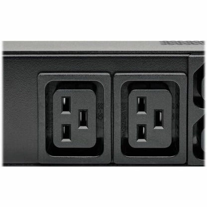 PDU METERED VERTICAL 5.8KW 208/240V 8 C19 40 C13 L6-30P 0U TAA