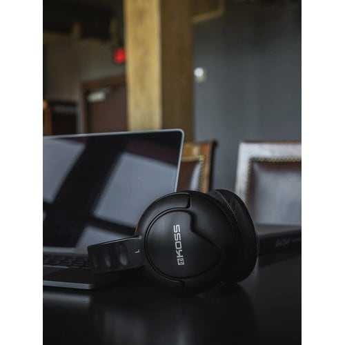 KOSS STEREO HEADPHONES FULL SIZE